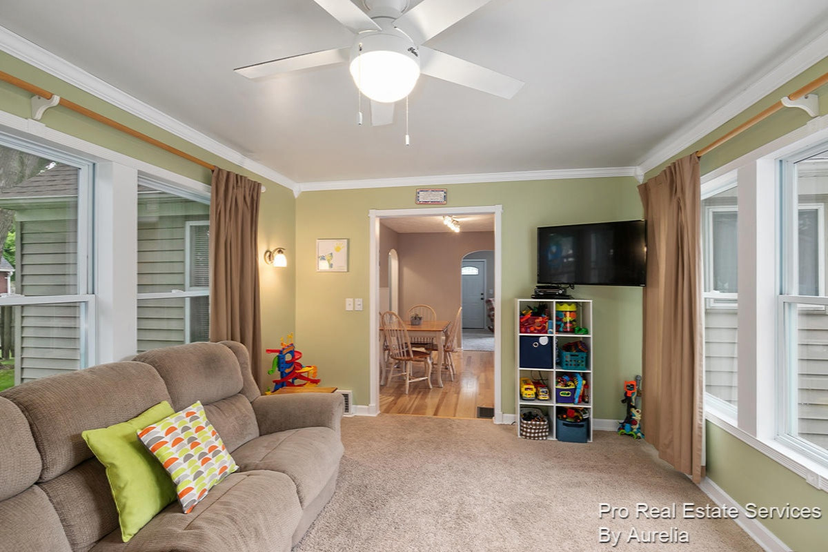 1114 Port Sheldon Street Jenison, MI 49428 - Photo 14 of 31 IMG_1013