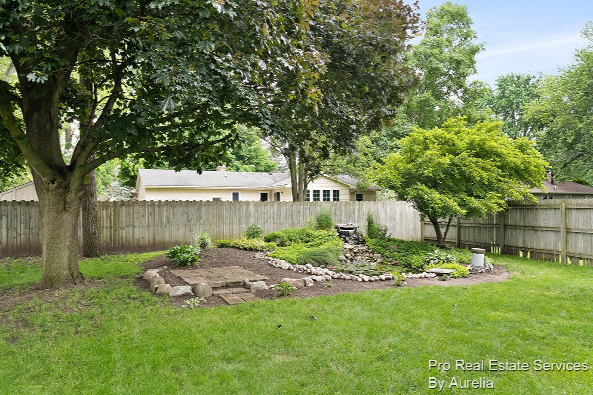 1114 Port Sheldon Street Jenison, MI 49428 - Photo 29 of 31 IMG_1028