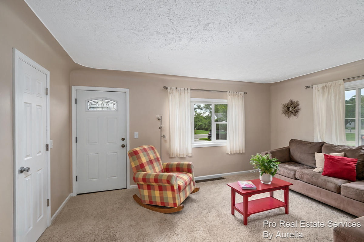 1114 Port Sheldon Street Jenison, MI 49428 - Photo 5 of 31 IMG_1004