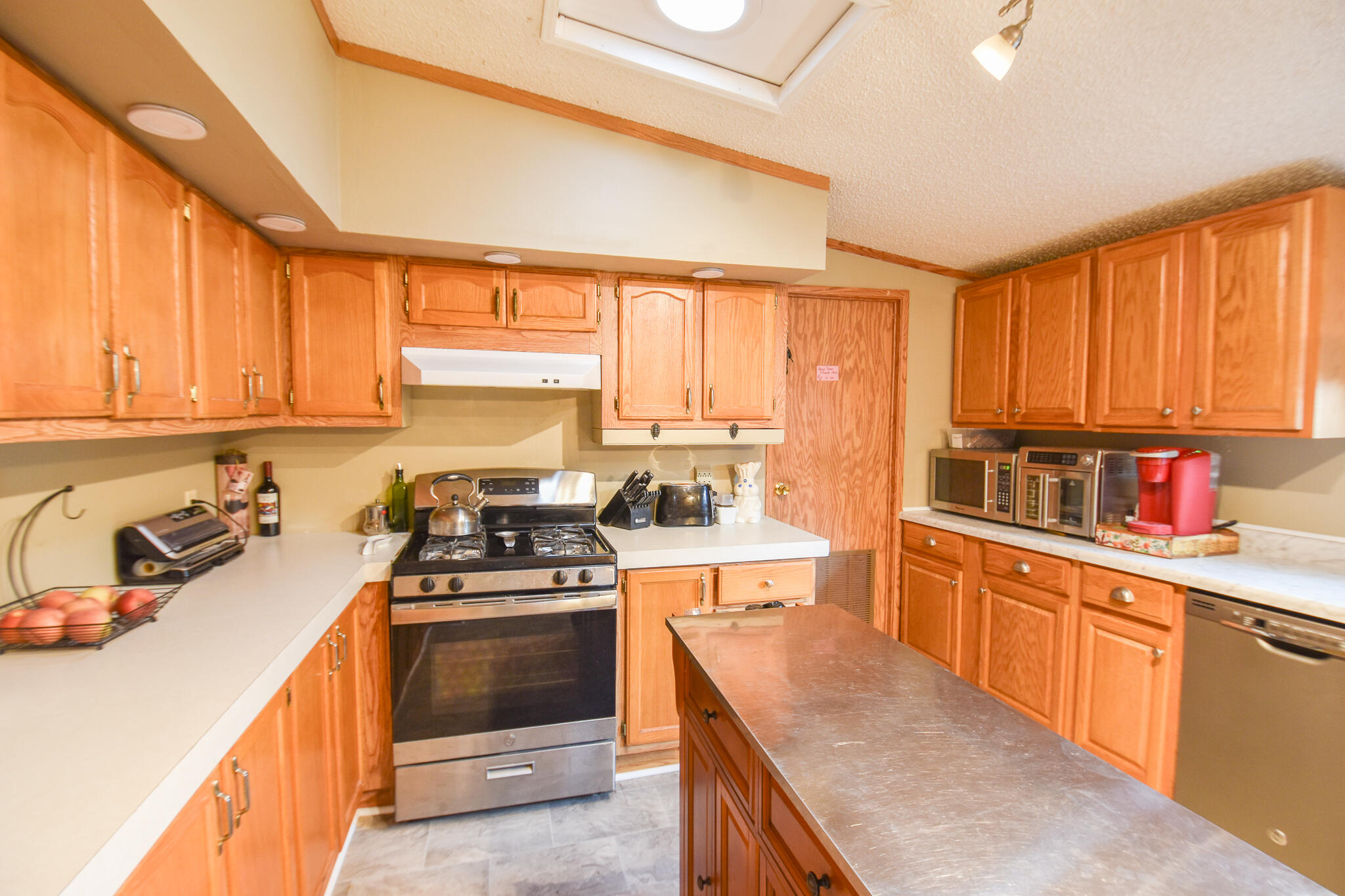 1064 Jonesville Road Quincy, MI 49082 - Photo 10 of 30 DSC_0071