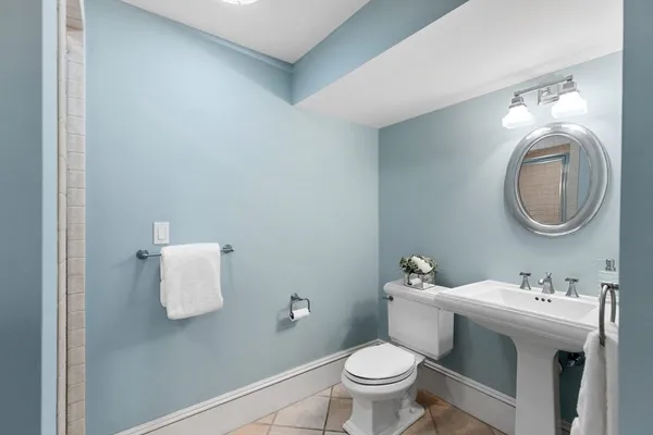 $2,995,000 | 22 Fairbanks Road, Lexington, MA 02421
