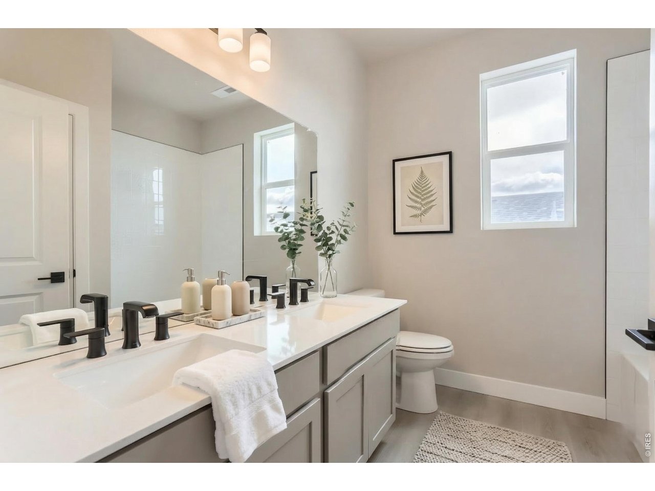364 Rustic Barn Lane Berthoud, CO 80513 - Photo 20 of 40 Full Bathroom #3