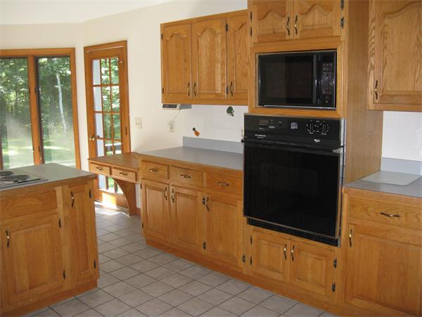 163 Waverly Road Ludlow, MA 01056 - Photo 4 of 14 Gallery Image 4