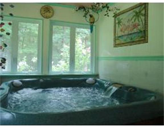163 Waverly Road Ludlow, MA 01056 - Photo 10 of 14 Gallery Image 10