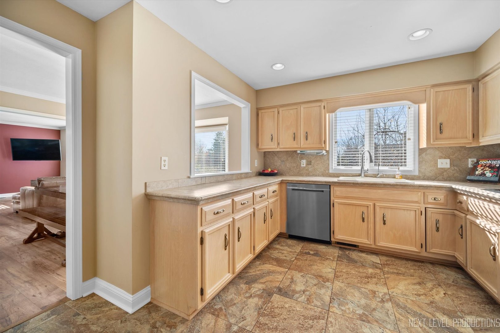 115 Thornhill Farm Road St. Charles, IL 60175 - Photo 12 of 37