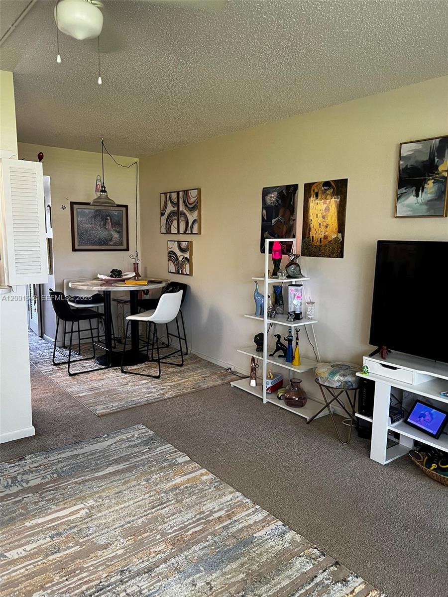 400 Mansfield I, Unit J Boca Raton, FL 33434 - Photo 16 of 40 Gallery Image 16
