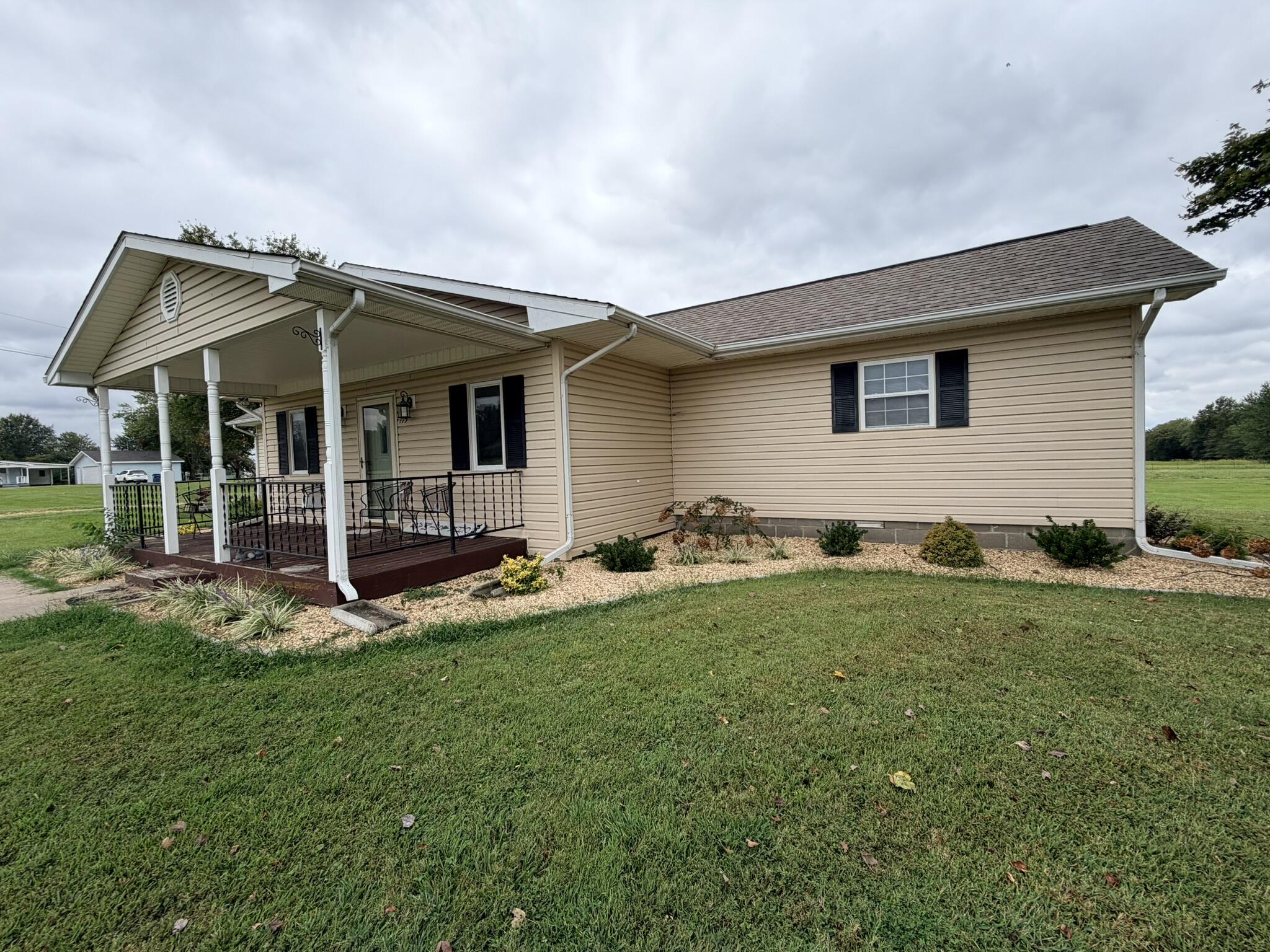 775 Meridian Road Hickory, KY 42051 - Photo 2 of 26 IMG_8760