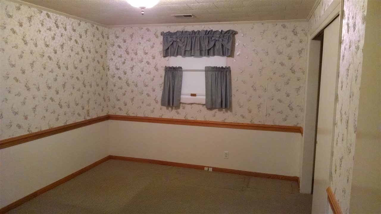 7009 Old State Road Evansville, IN 47711 - Photo 7 of 21 Gallery Image 7