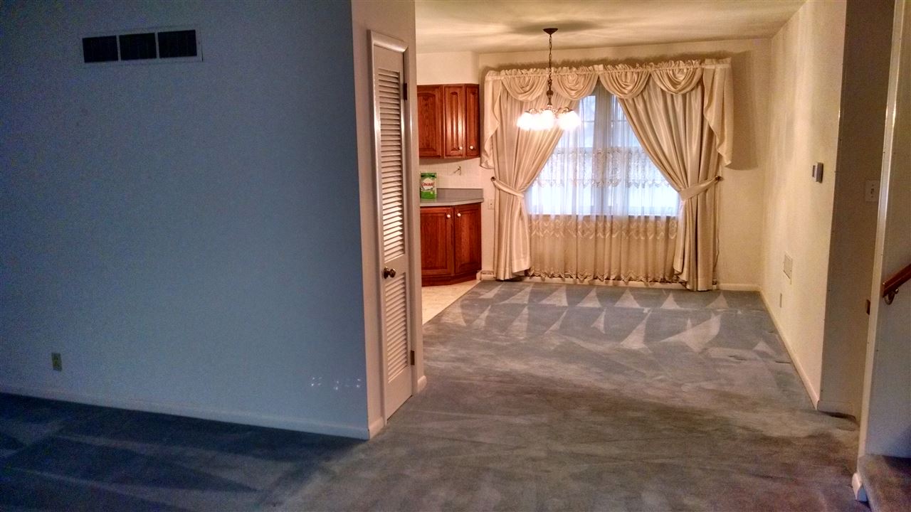 7009 Old State Road Evansville, IN 47711 - Photo 9 of 21 Gallery Image 9