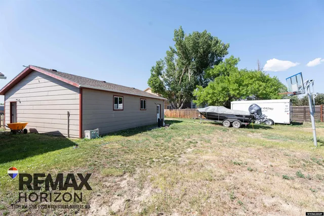 $315,000 | 310 South Windriver Drive, Douglas, WY 82633