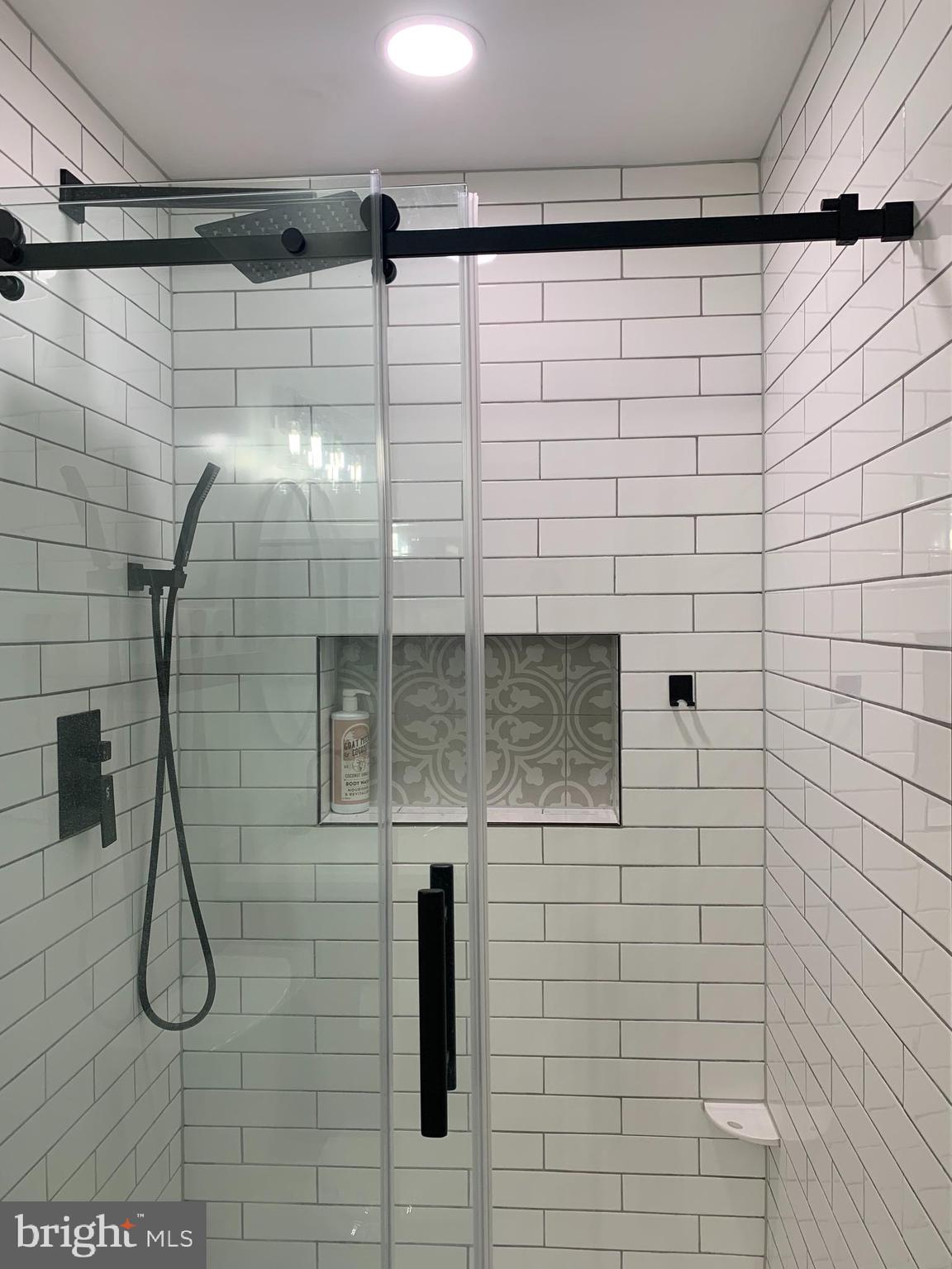 14253 Glade Spring Drive Centreville, VA 20121 - Photo 17 of 21