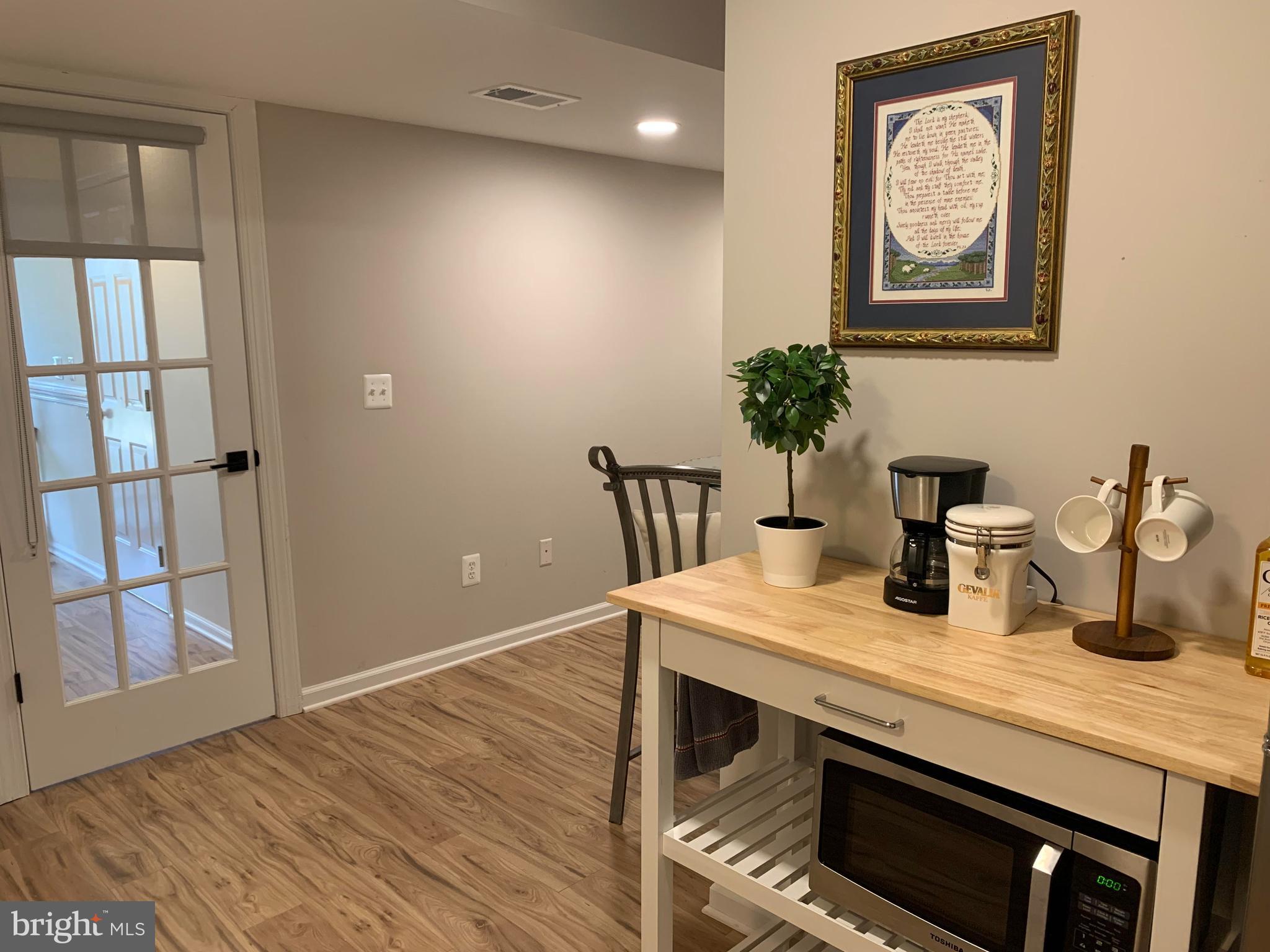 14253 Glade Spring Drive Centreville, VA 20121 - Photo 4 of 21