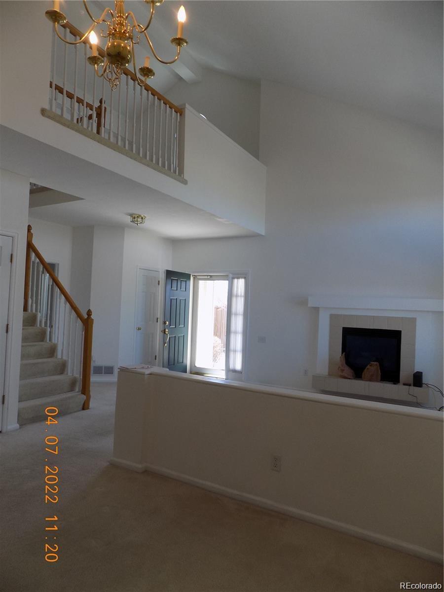 9467 Crossland Way Highlands Ranch, CO 80130 - Photo 4 of 17