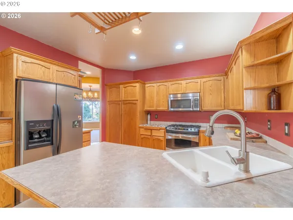 $639,000 | 4366 Berry Lane, Eugene, OR 97404