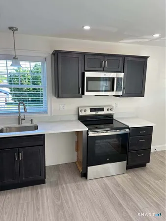 $2,200 | 309 Flanders Road, Unit 2, East Lyme, CT 06357