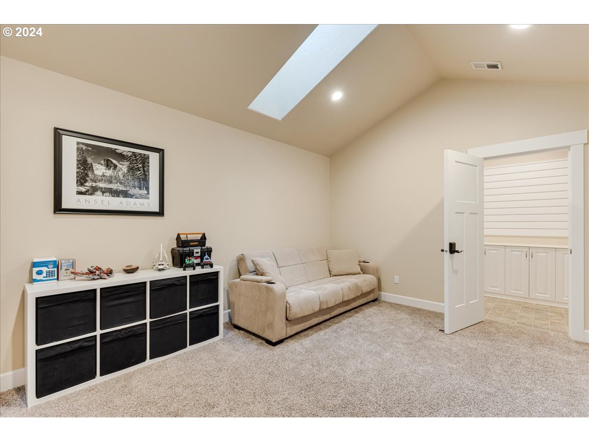 26795 Southeast Sunshine Valley Road Damascus, OR 97089 - Photo 28 of 48 Gallery Image 28