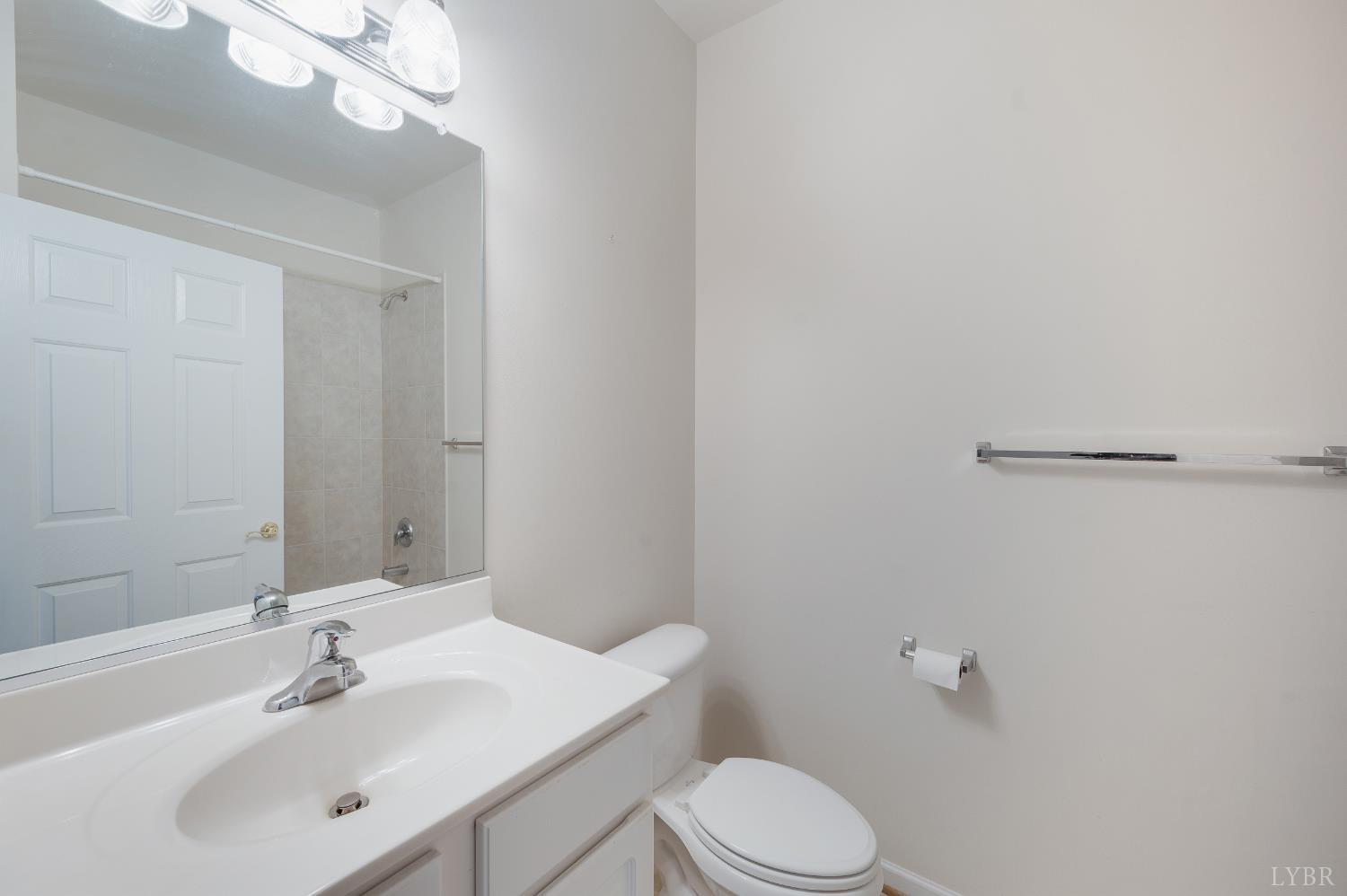 1159 Jefferson Way Forest, VA 24551 - Photo 37 of 43 a bathroom with a sink a toilet and shower