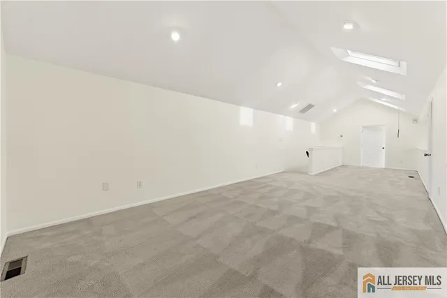 $425,000 | 133 Beverly Hills Terrace, Unit G, Woodbridge, NJ 07095