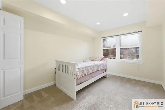 $425,000 | 133 Beverly Hills Terrace, Unit G, Woodbridge, NJ 07095