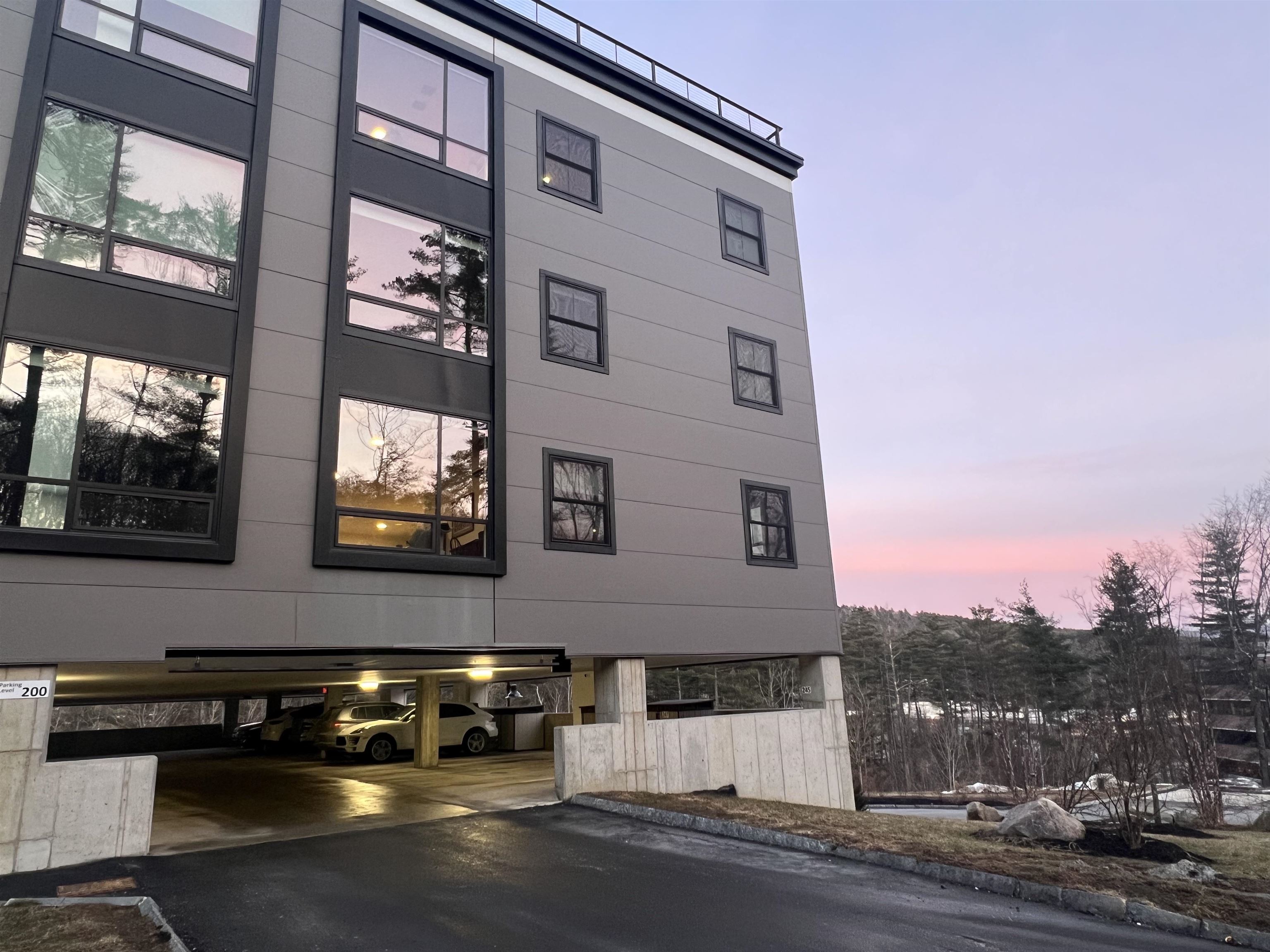 69 Etna Road, Unit 221 Lebanon, NH 03766 - Photo 8 of 30 Gallery Image 8