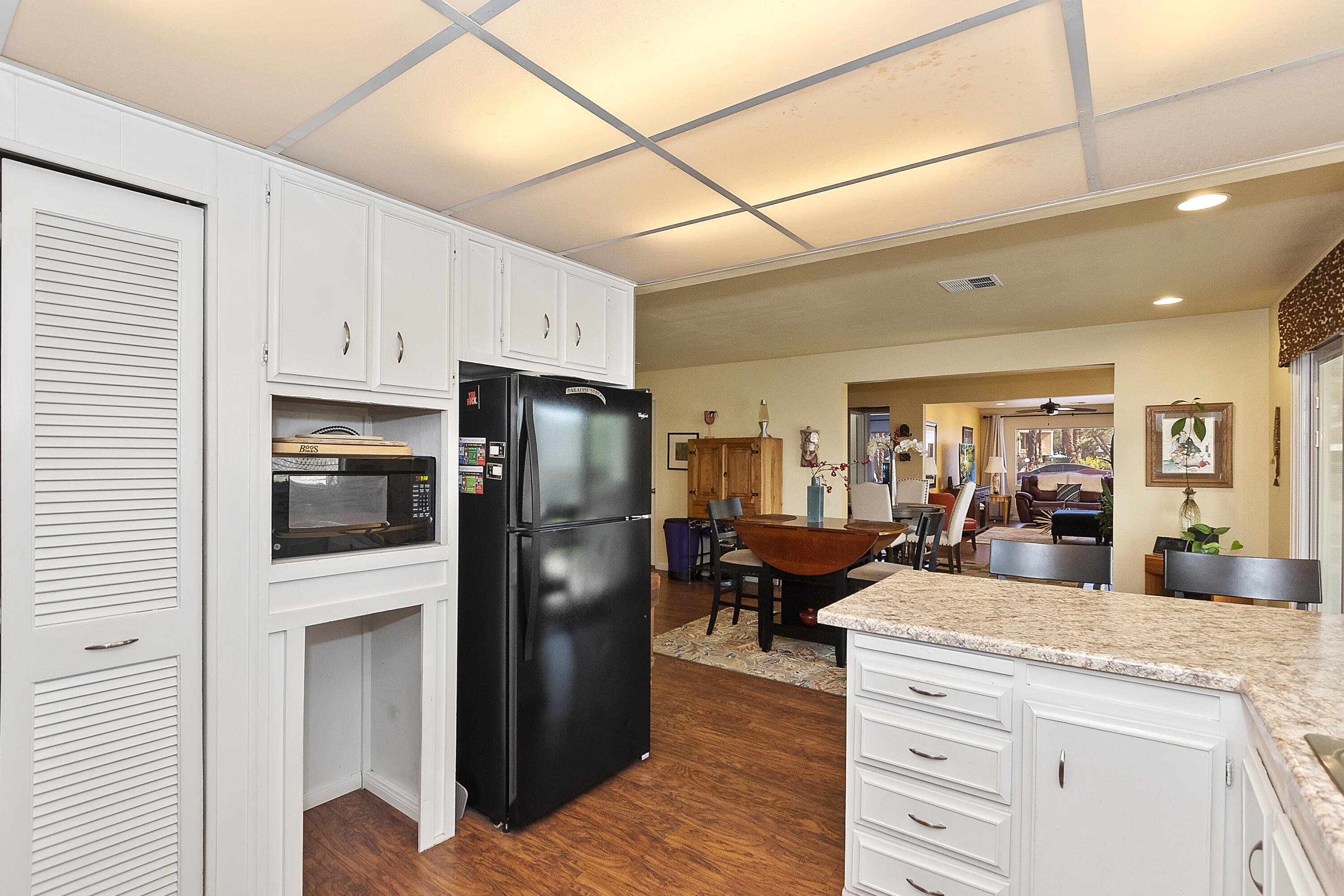 85 Athens Street Rancho Mirage, CA 92270 - Photo 15 of 27 018_Kitchen