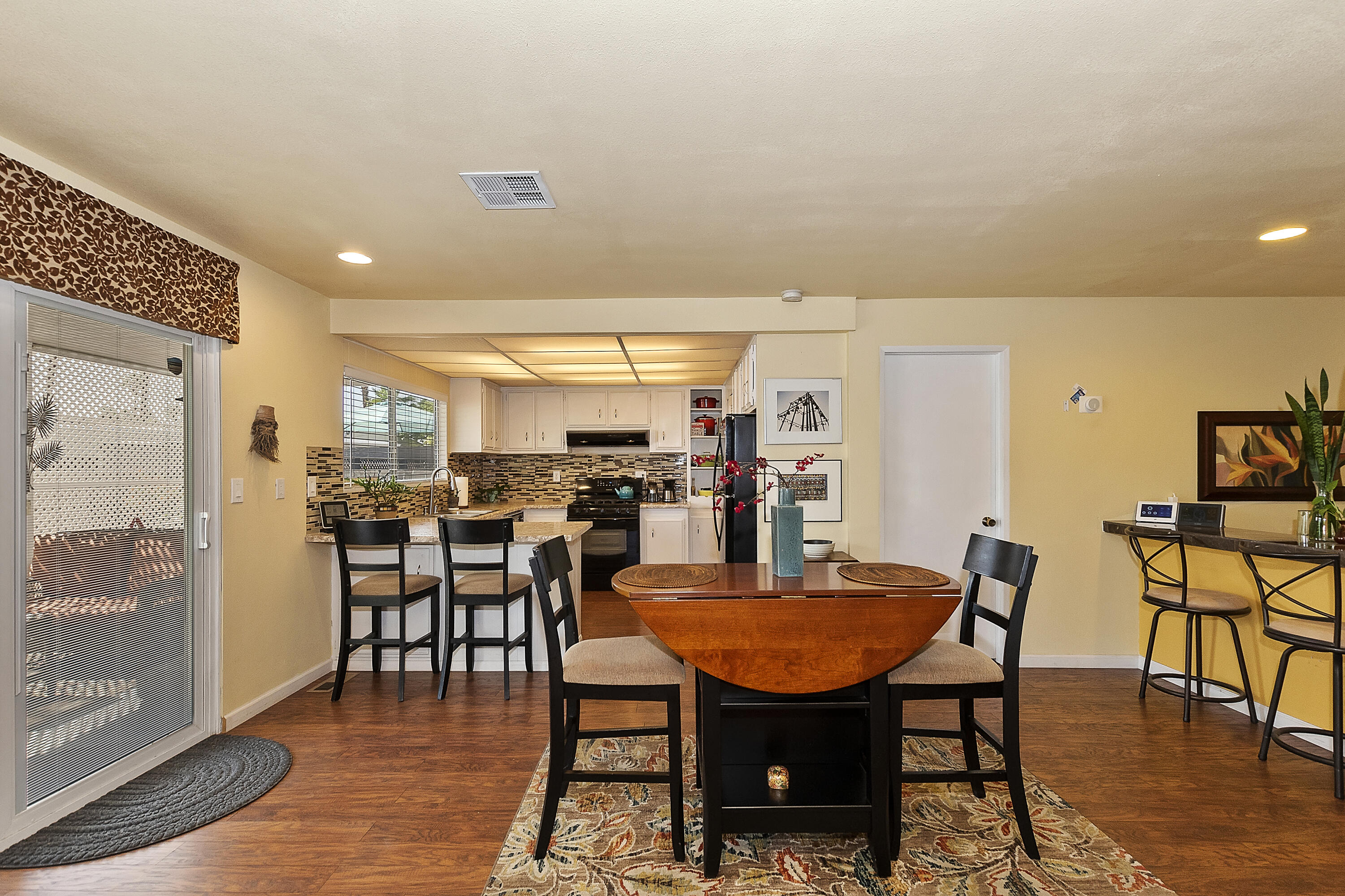 85 Athens Street Rancho Mirage, CA 92270 - Photo 8 of 27 011_Breakfast Area