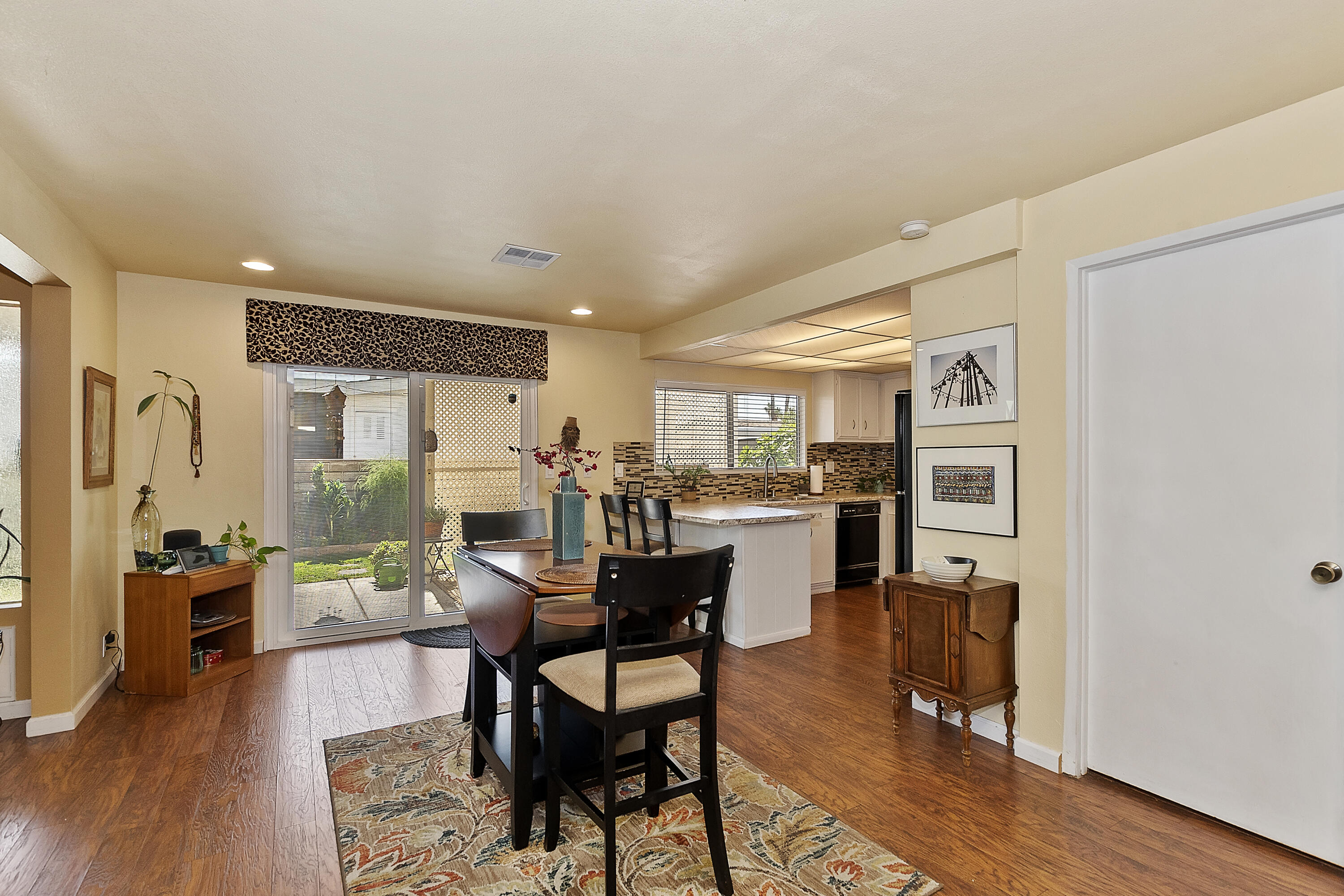 85 Athens Street Rancho Mirage, CA 92270 - Photo 9 of 27 012_Breakfast Area