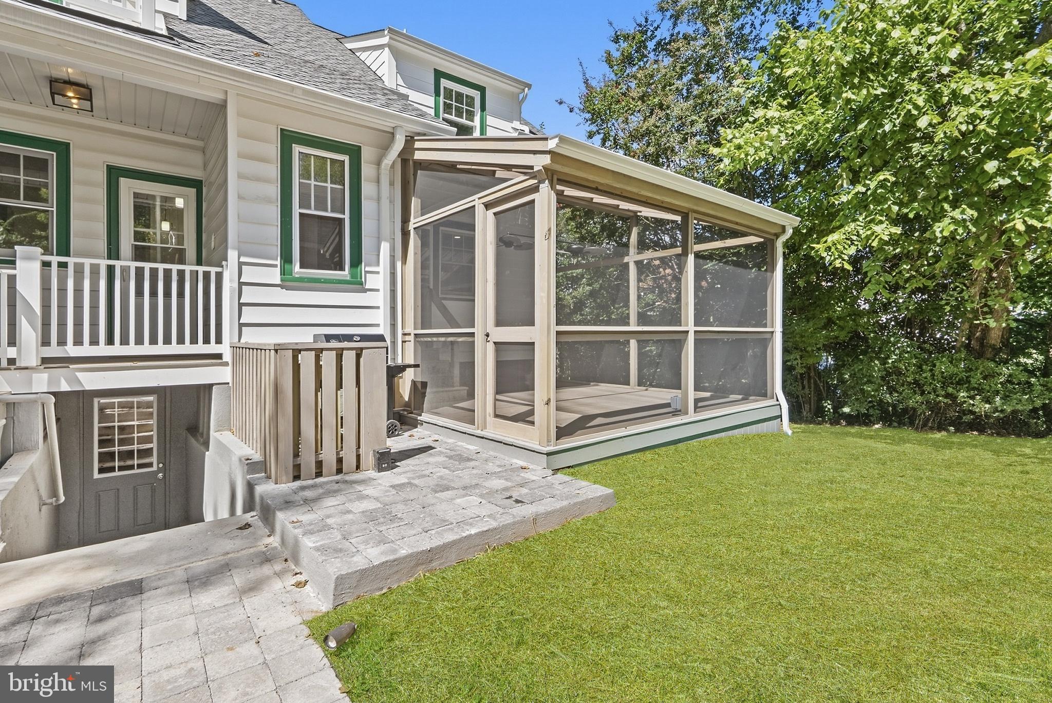 9403 Warren Street Silver Spring, MD 20910 - Photo 7 of 9 Gallery Image 7