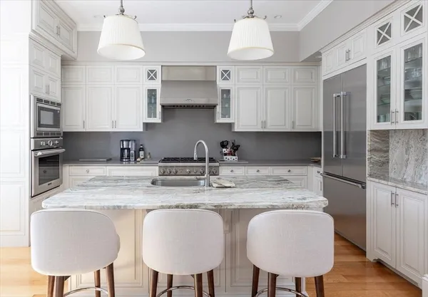 $12,500,000 | 214 Beacon Street, Boston, MA 02116