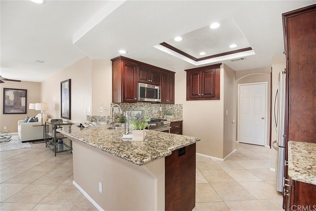 25307 Carson Way Stevenson Ranch, CA 91381 - Photo 4 of 17