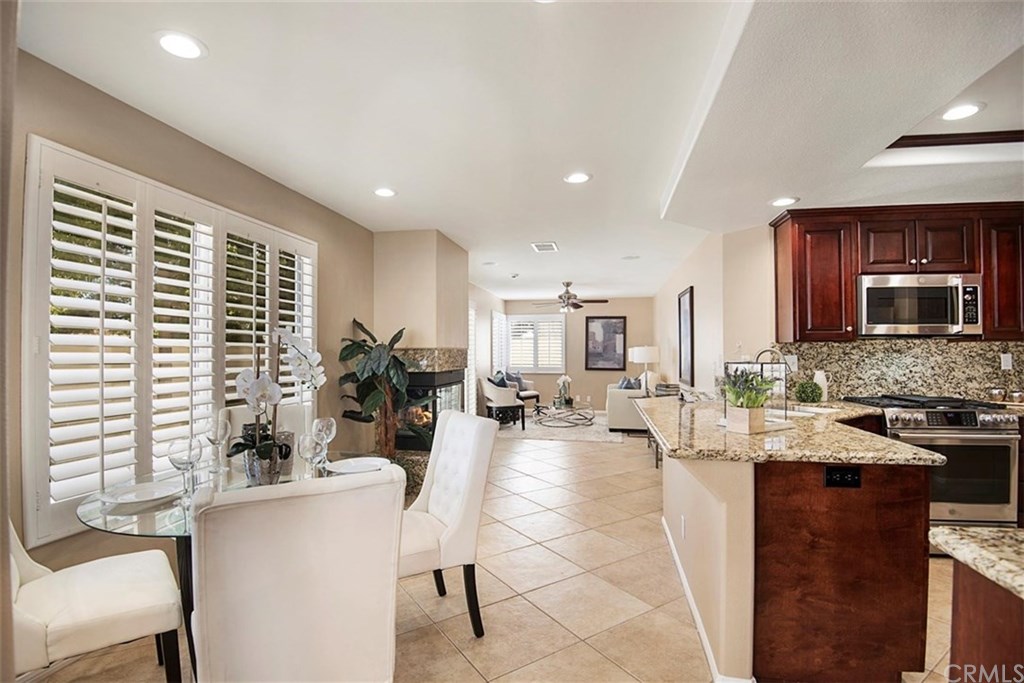 25307 Carson Way Stevenson Ranch, CA 91381 - Photo 6 of 17