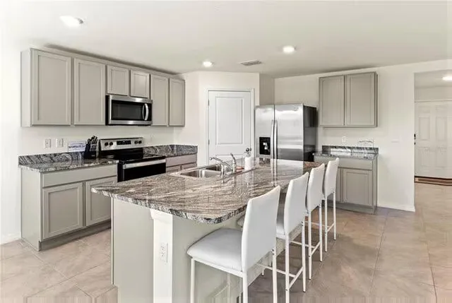 $2,600 | 12262 Kingsley Trail, Parrish, FL 34219