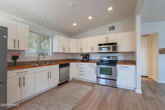 $239,000 | 1219 East Colter Street, Unit 8, Phoenix, AZ 85014