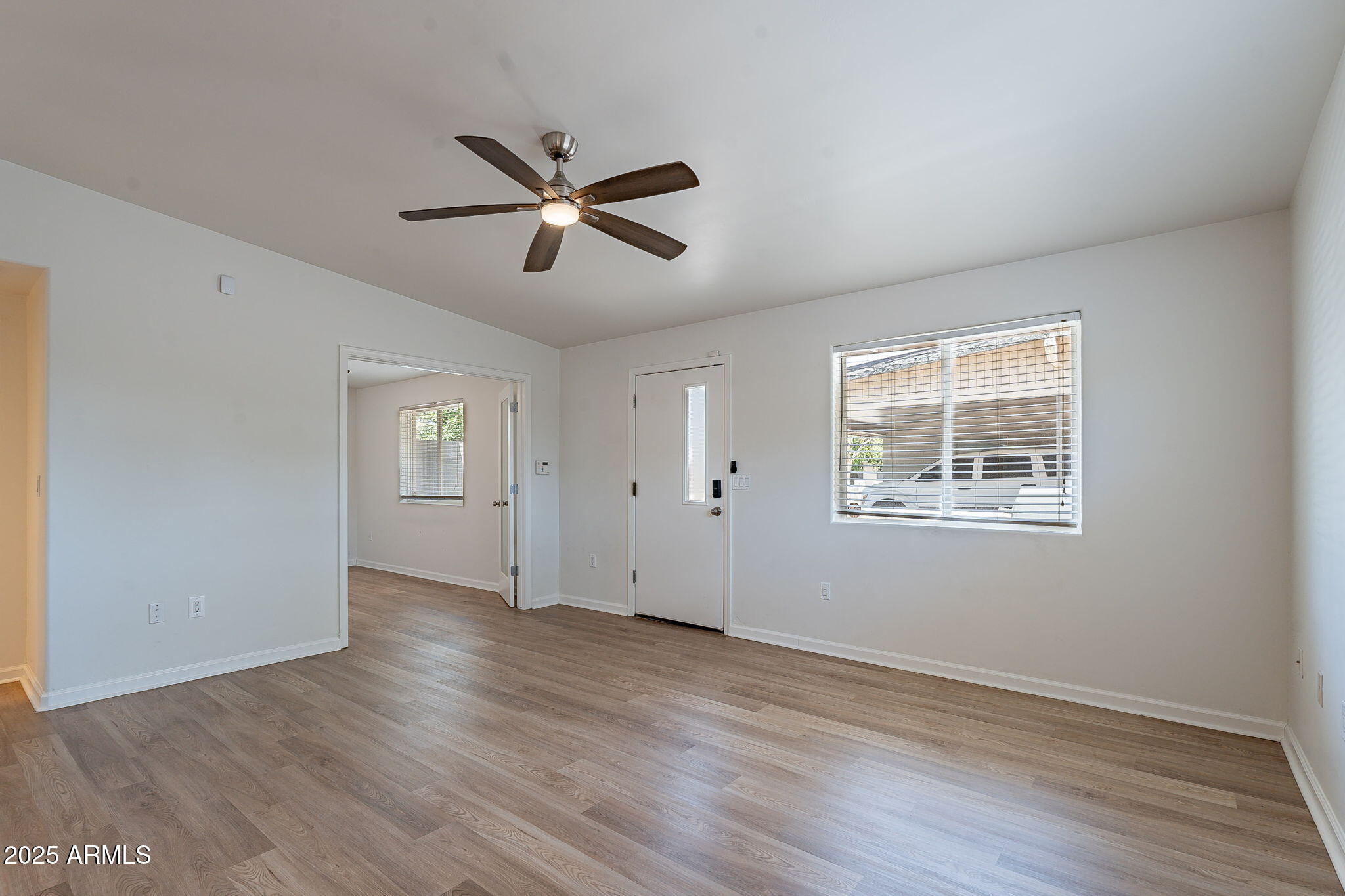 1219 East Colter Street, Unit 8 Phoenix, AZ 85014 - Photo 10 of 18 13-web-or-mls-Colter-13