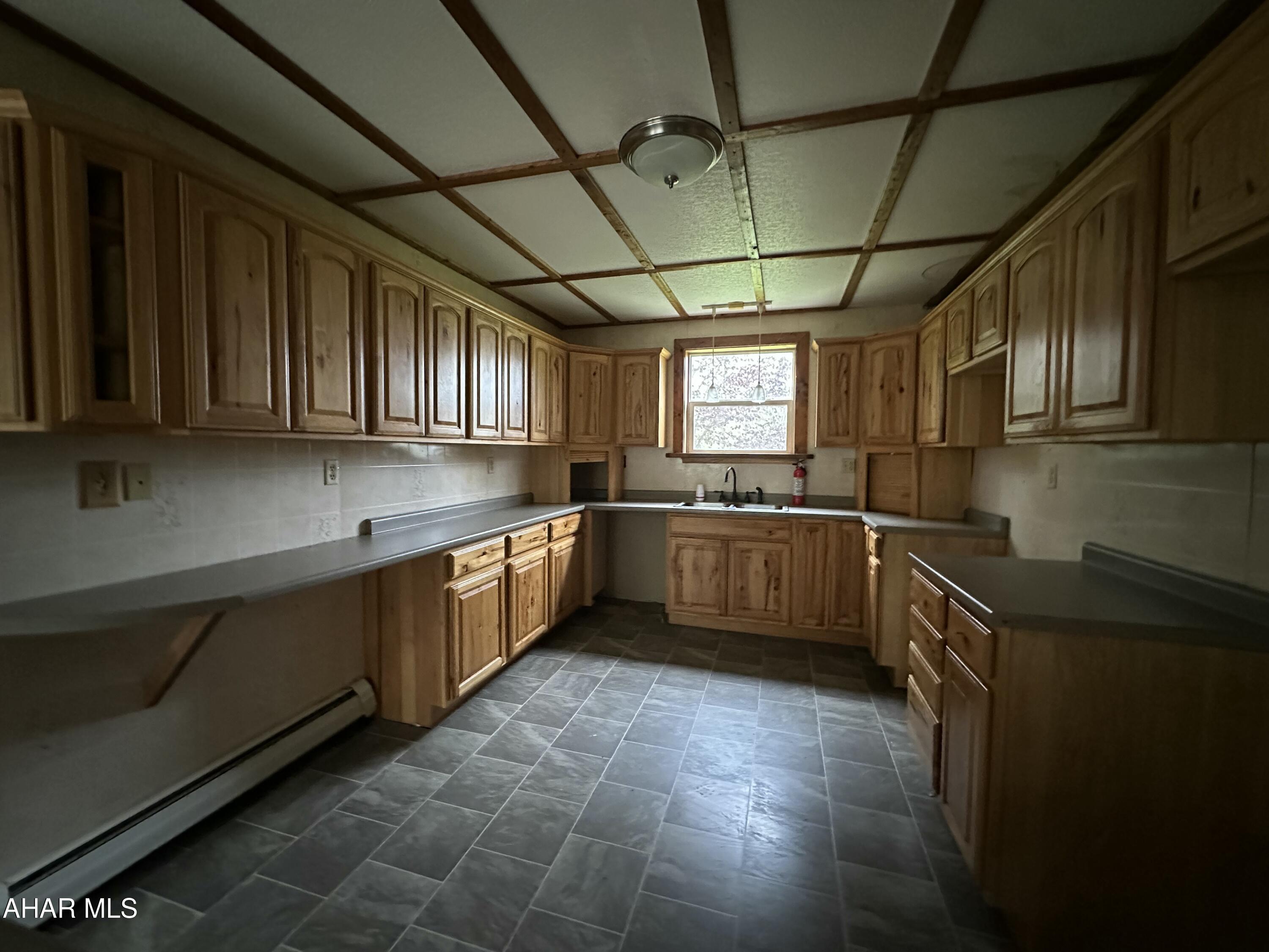 507 Miller Road Ebensburg, PA 15931 - Photo 8 of 20