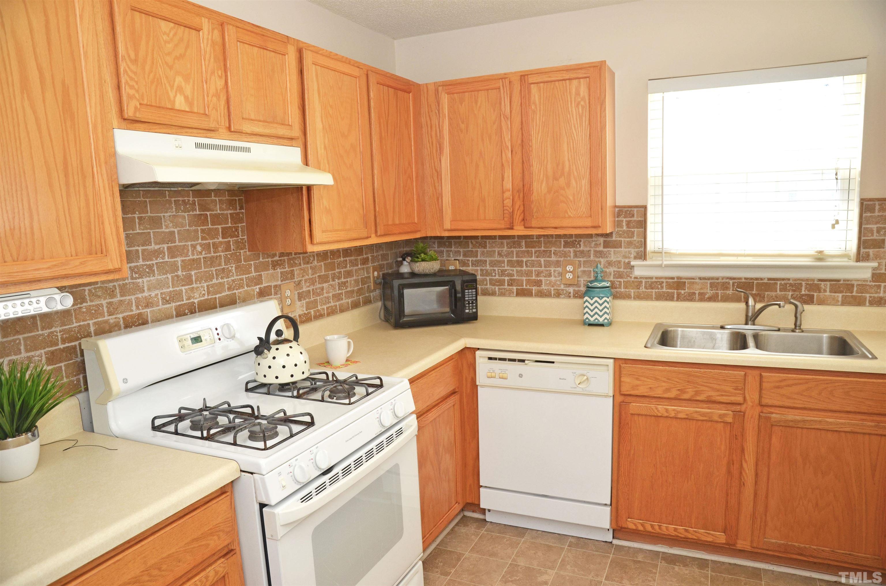6008 Shelane Court Raleigh, NC 27610 - Photo 12 of 22