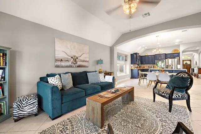 $2,500 | 3517 Penelope Way, Round Rock, TX 78665