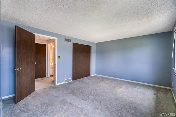 $219,900 | 228 Stepping Stone Lane, Orchard Park, NY 14127