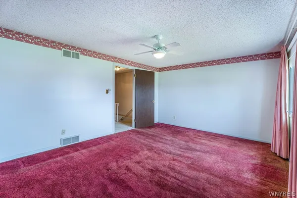 $219,900 | 228 Stepping Stone Lane, Orchard Park, NY 14127