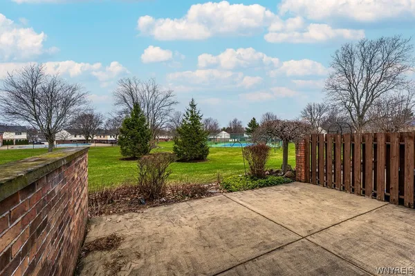 $219,900 | 228 Stepping Stone Lane, Orchard Park, NY 14127