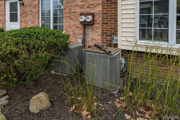 $219,900 | 228 Stepping Stone Lane, Orchard Park, NY 14127