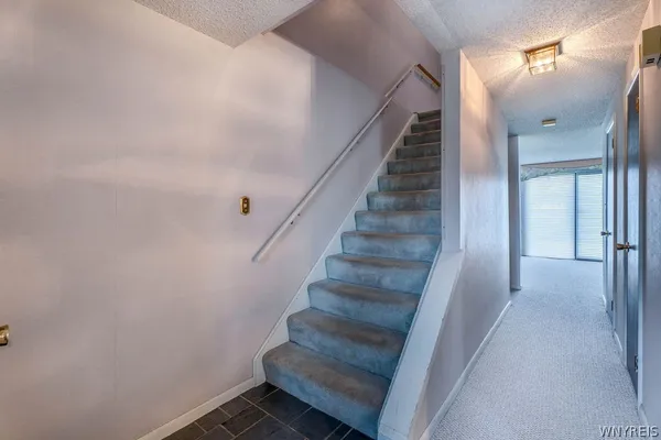 $219,900 | 228 Stepping Stone Lane, Orchard Park, NY 14127