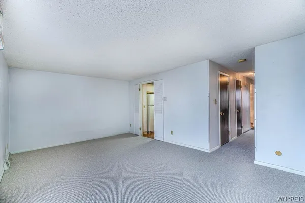 $219,900 | 228 Stepping Stone Lane, Orchard Park, NY 14127