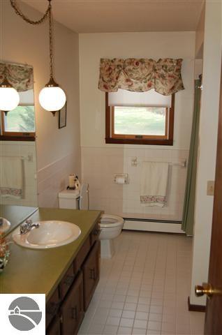 13374 Indian Road Kewadin, MI 49648 - Photo 10 of 21 1726449-9.JPG