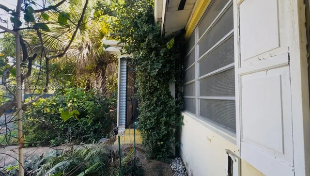 $2,000,000 | 1210 96th Street, Bay Harbor Islands, FL 33154