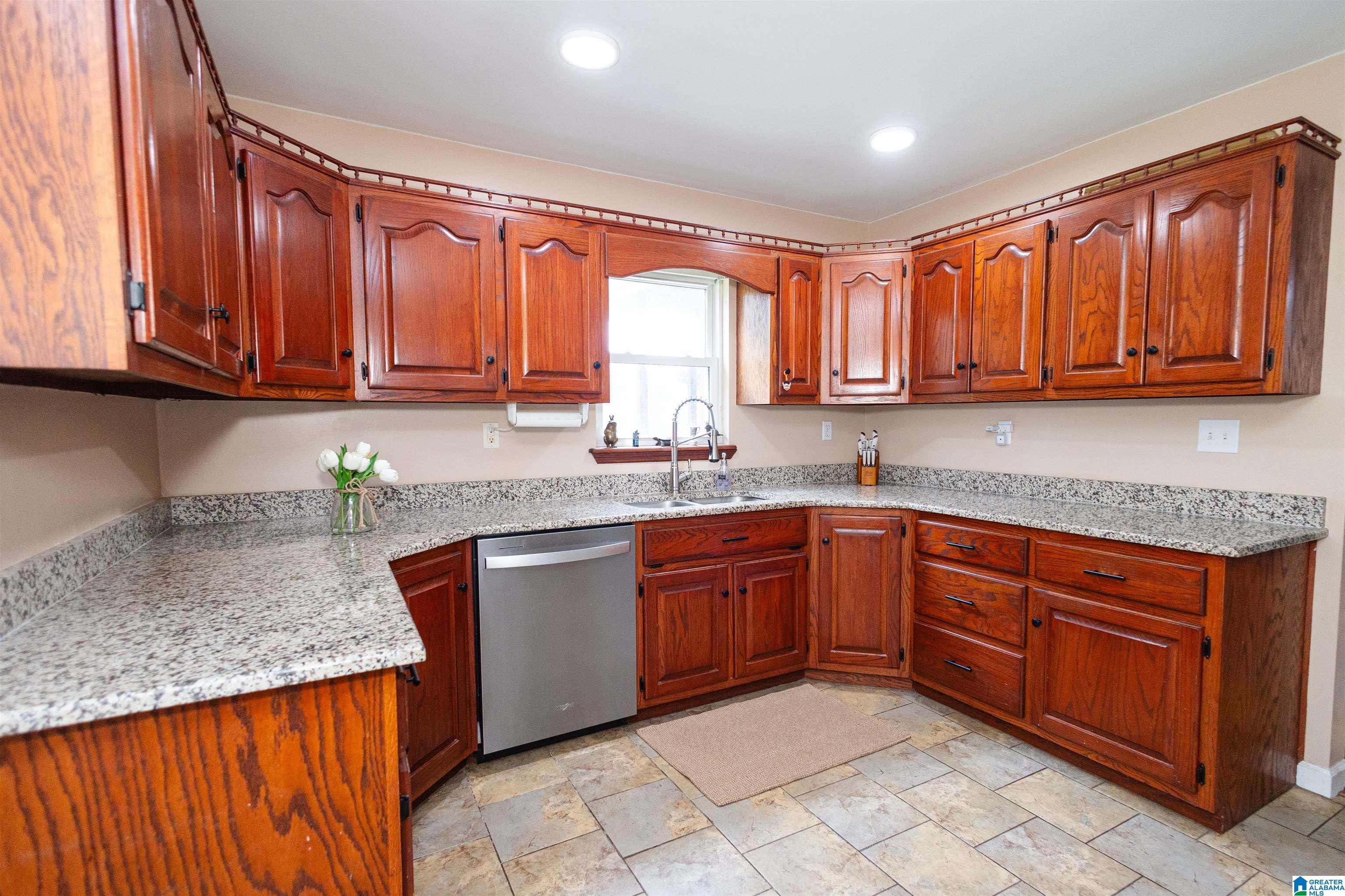 135 Nichols Road Leeds, AL 35094 - Photo 13 of 35