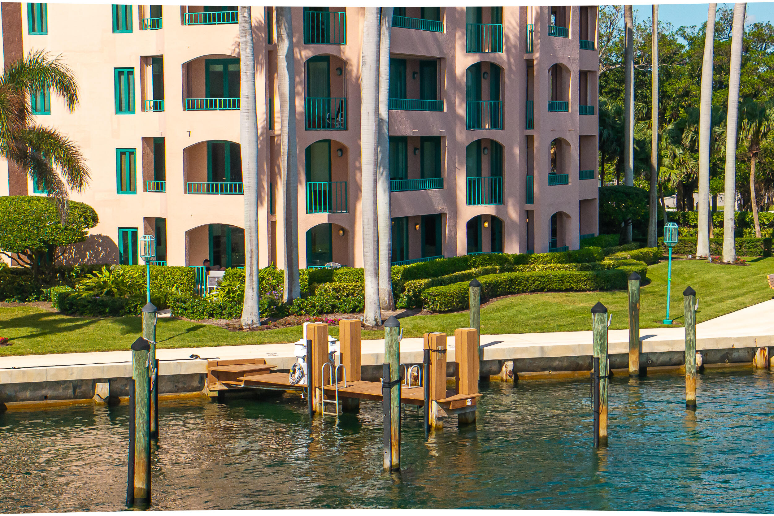 100 Southeast 5th Avenue, Unit 101 Boca Raton, FL 33432 - Photo 45 of 77 photo-48