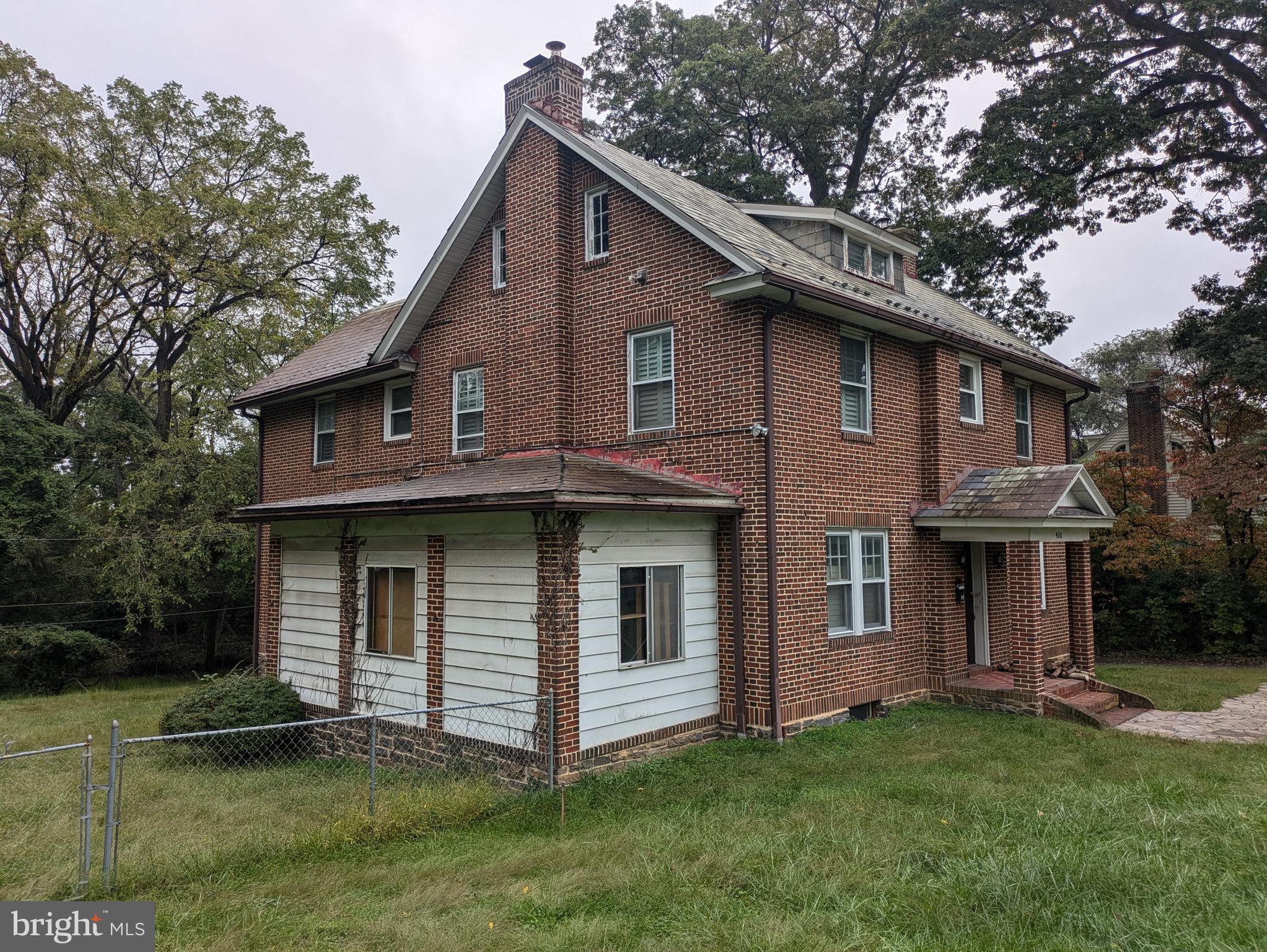 4610 Cedar Garden Road Baltimore, MD 21229 - Photo 11 of 80