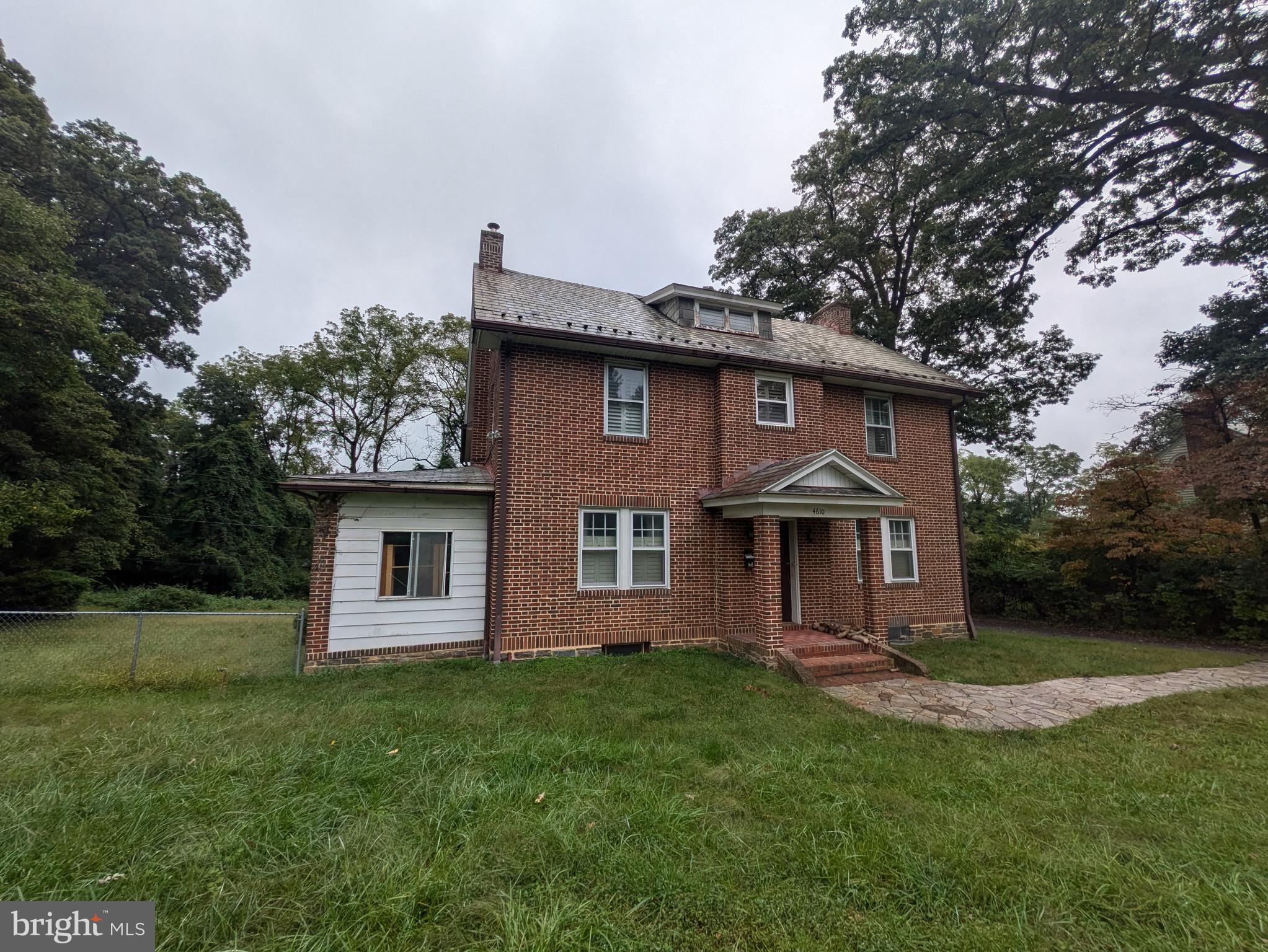 4610 Cedar Garden Road Baltimore, MD 21229 - Photo 13 of 80