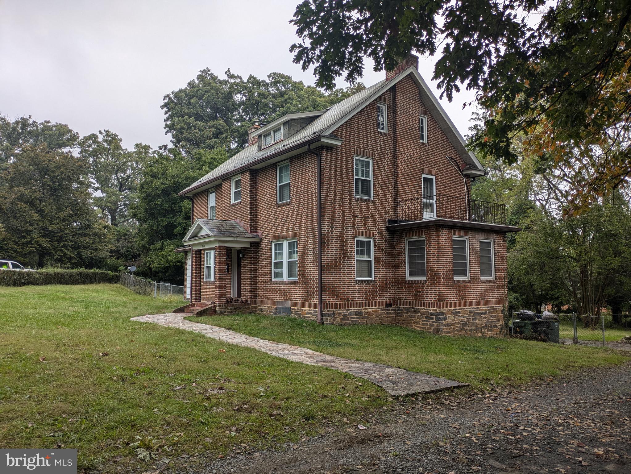 4610 Cedar Garden Road Baltimore, MD 21229 - Photo 2 of 80